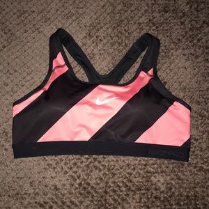 Nike Pro Sports Bra